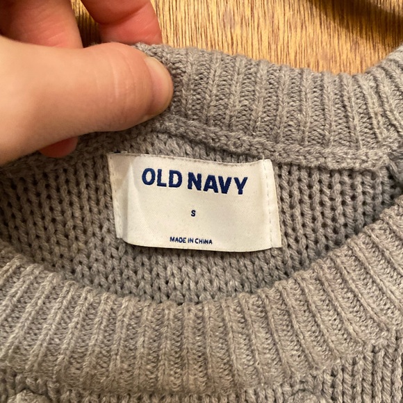 Old Navy knit sweater - Picture 3 of 3